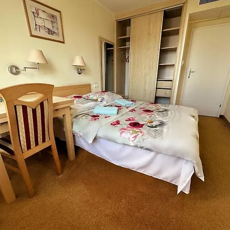 10q- Z6 402a Apartament Warszawa